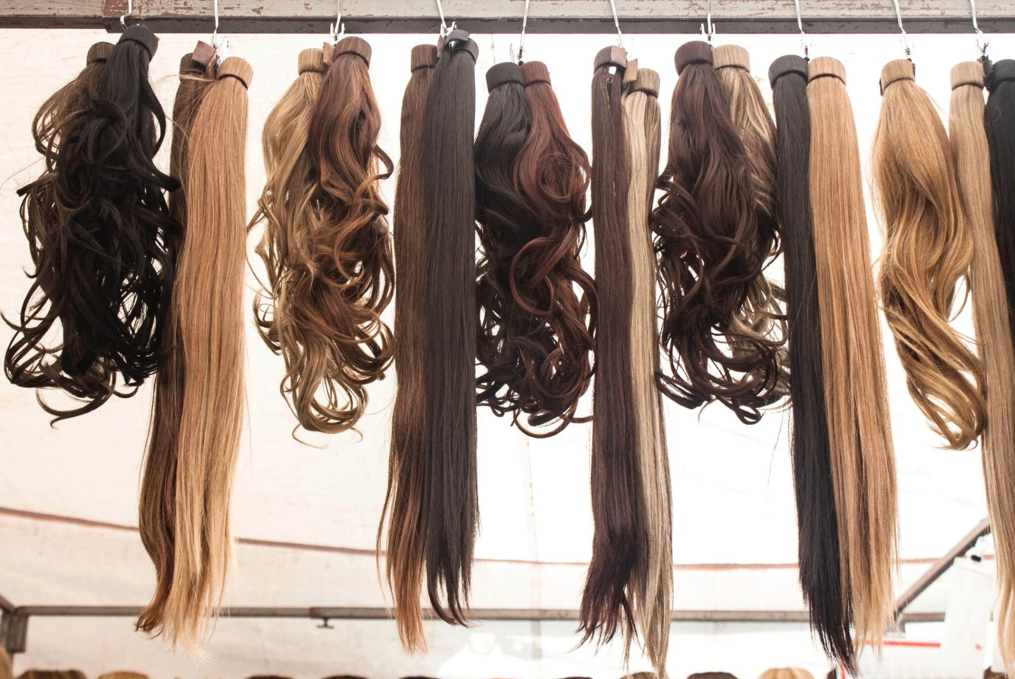 The different types of hair extensions by beauty after forty